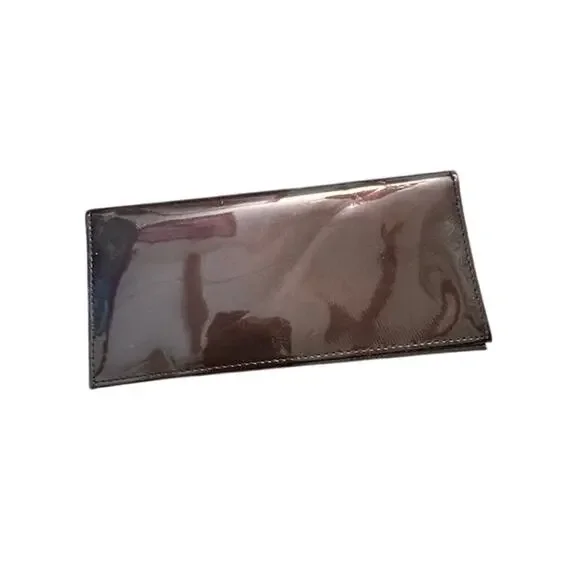 Beijo Shiny Purple Patent Leather Magnetic Fold Wallet Women’s - Picture 3 of 11